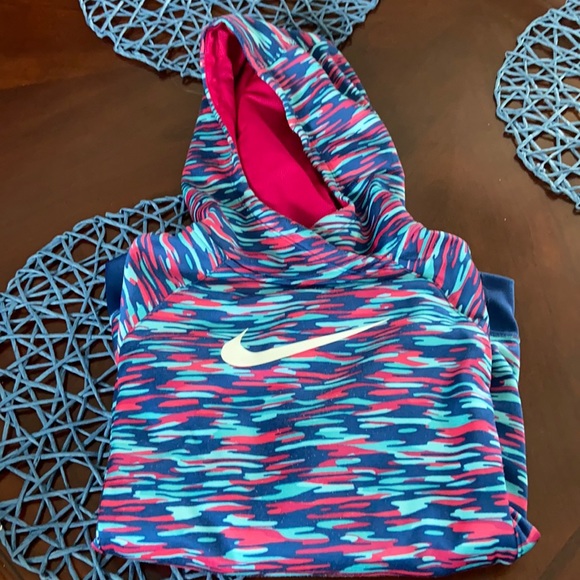 Nike Other - Girls Nike sweatshirt